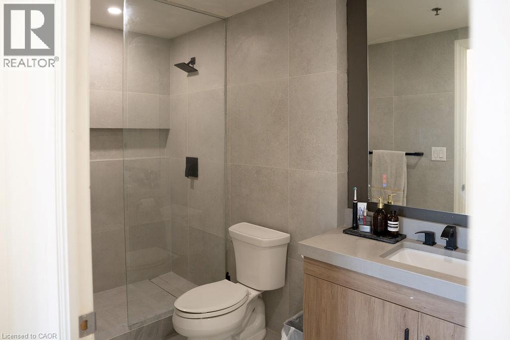 560 North Service Road Unit# 610 Property Photo 17