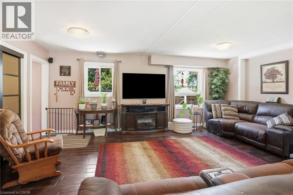 25 Saveryn Road Property Photo 9