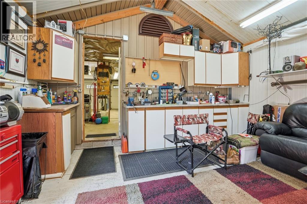 25 Saveryn Road Property Photo 42
