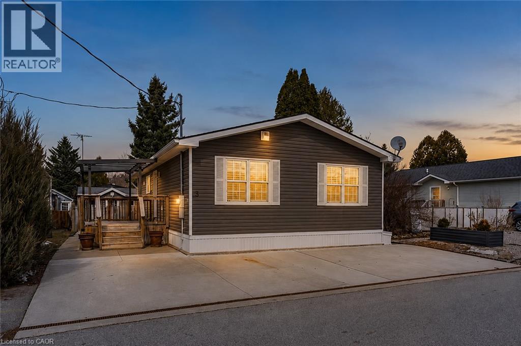 5 Elm Street Property Photo 1