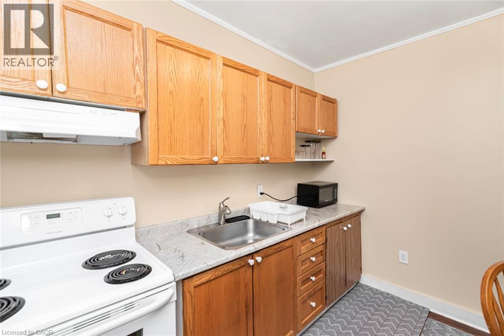 44 Arthur Avenue N Property Photo 10