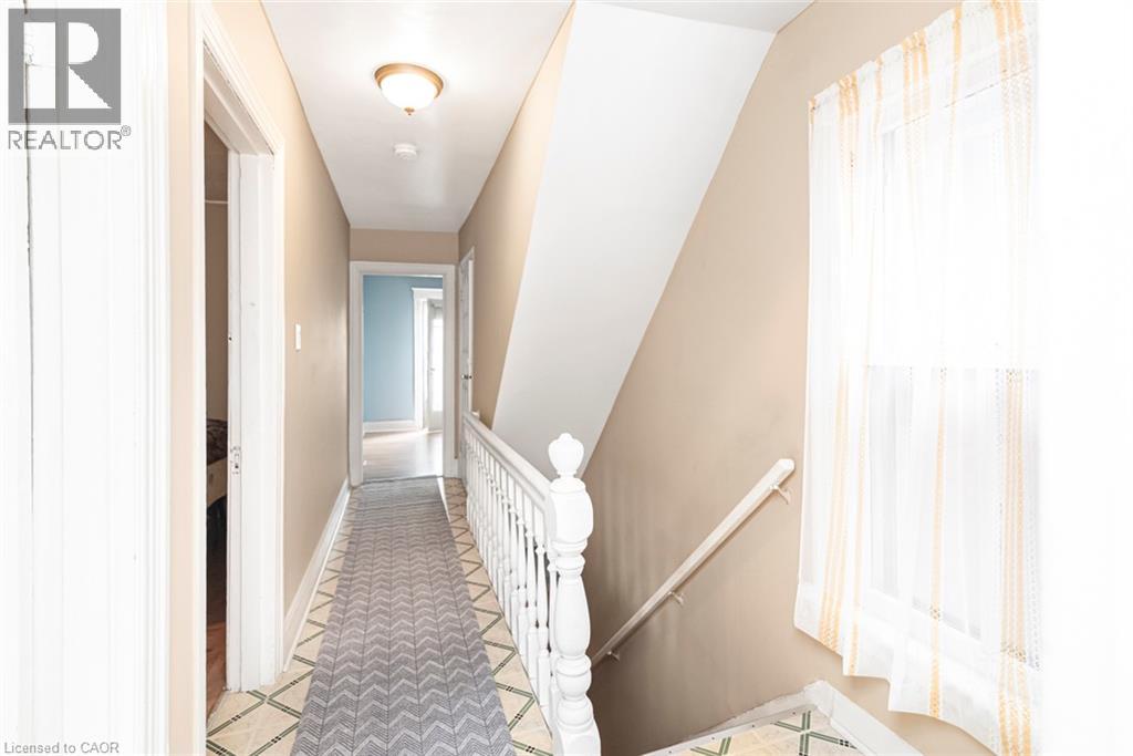 44 Arthur Avenue N Property Photo 13