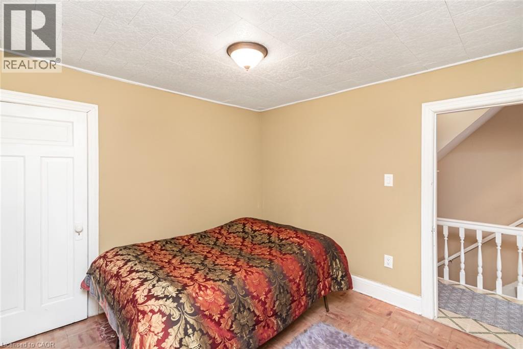 44 Arthur Avenue N Property Photo 14