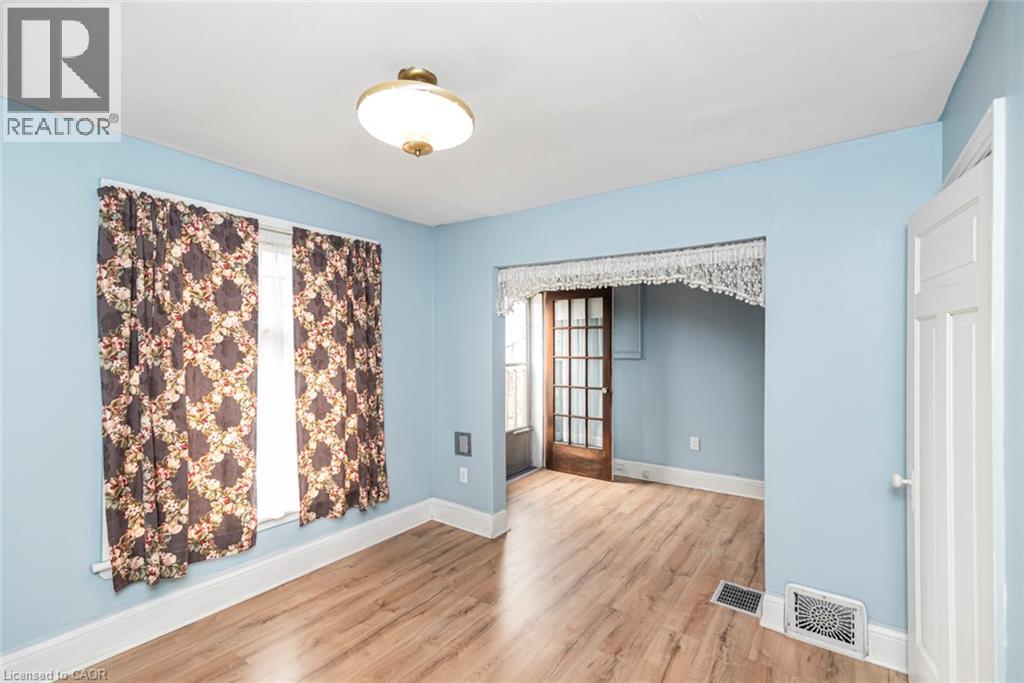 44 Arthur Avenue N Property Photo 19