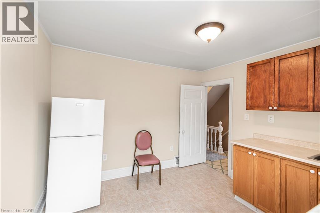 44 Arthur Avenue N Property Photo 22