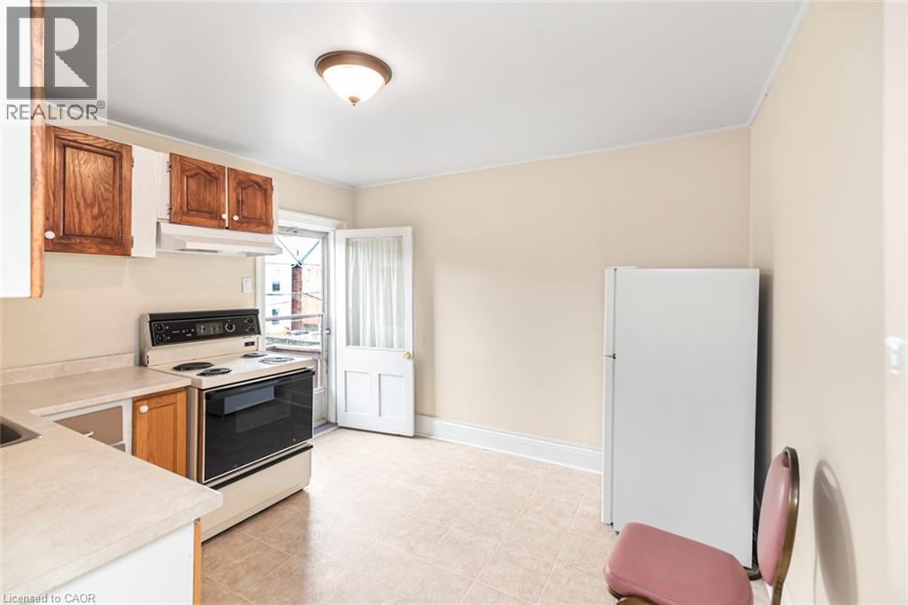 44 Arthur Avenue N Property Photo 23