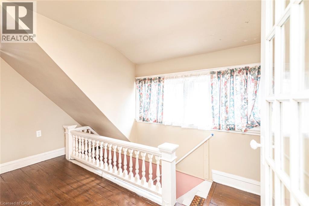 44 Arthur Avenue N Property Photo 29