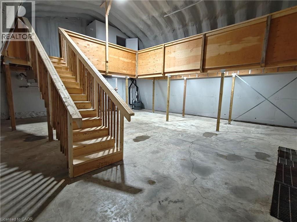 601 Lancaster Street W Unit# Quonset Property Photo 5