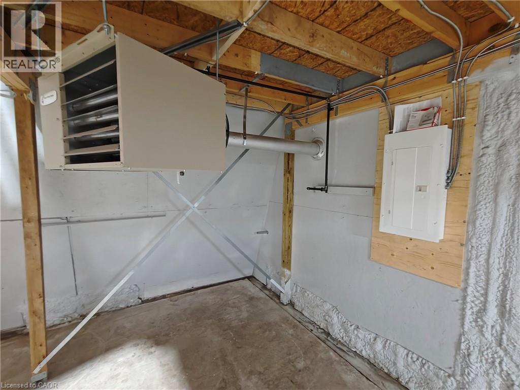 601 Lancaster Street W Unit# Quonset Property Photo 6