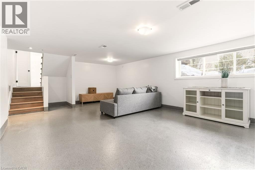 22 Rosebough Street Property Photo 32