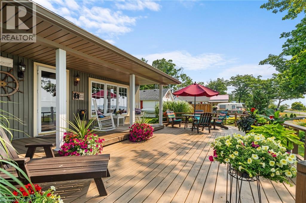 2387 Lakeshore Road Property Photo 10