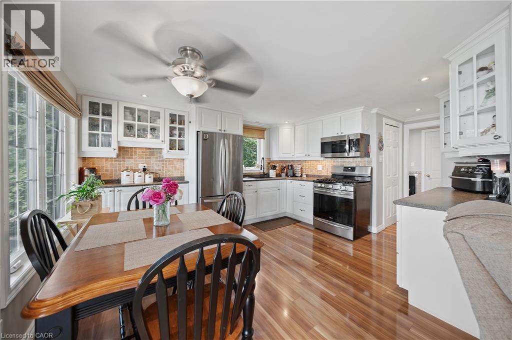2387 Lakeshore Road Property Photo 15