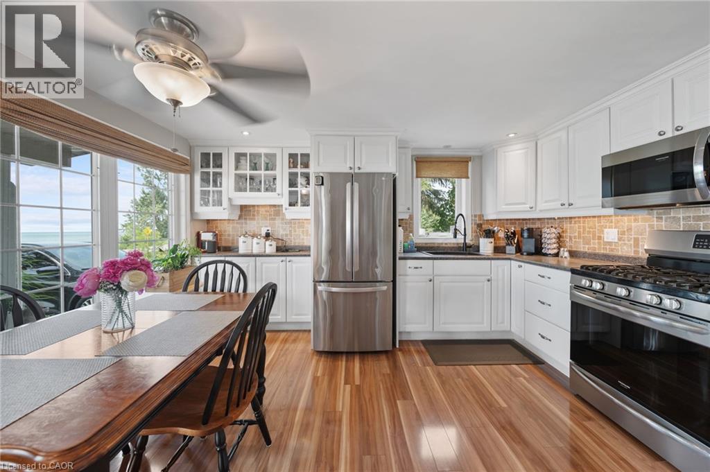 2387 Lakeshore Road Property Photo 17