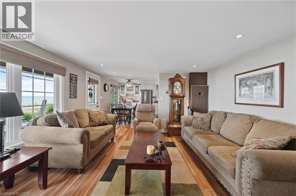 2387 Lakeshore Road Property Photo 23