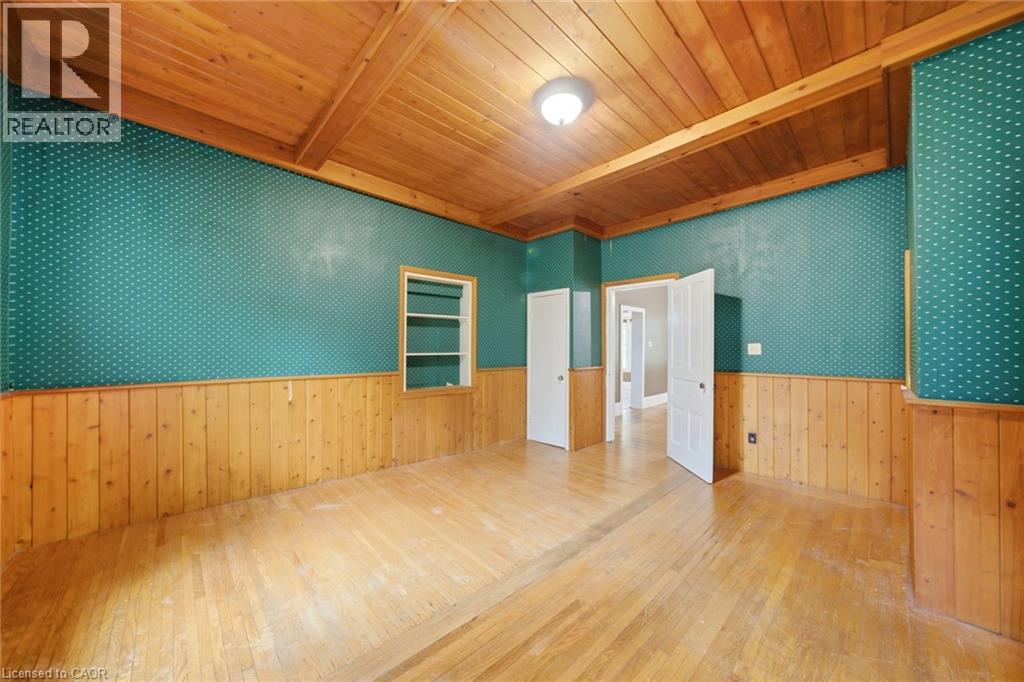 211 Canborough Street Property Photo 10