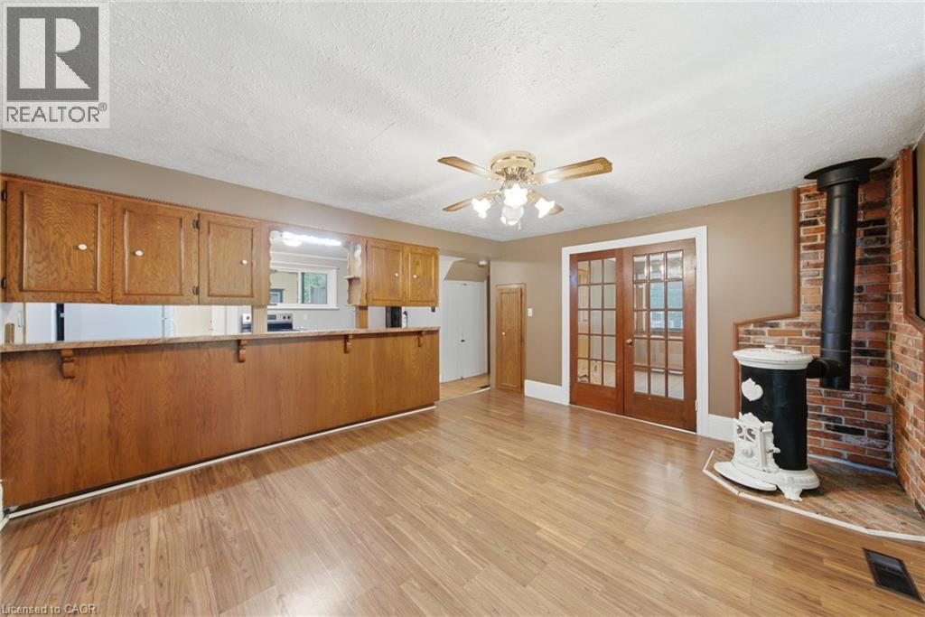 211 Canborough Street Property Photo 13