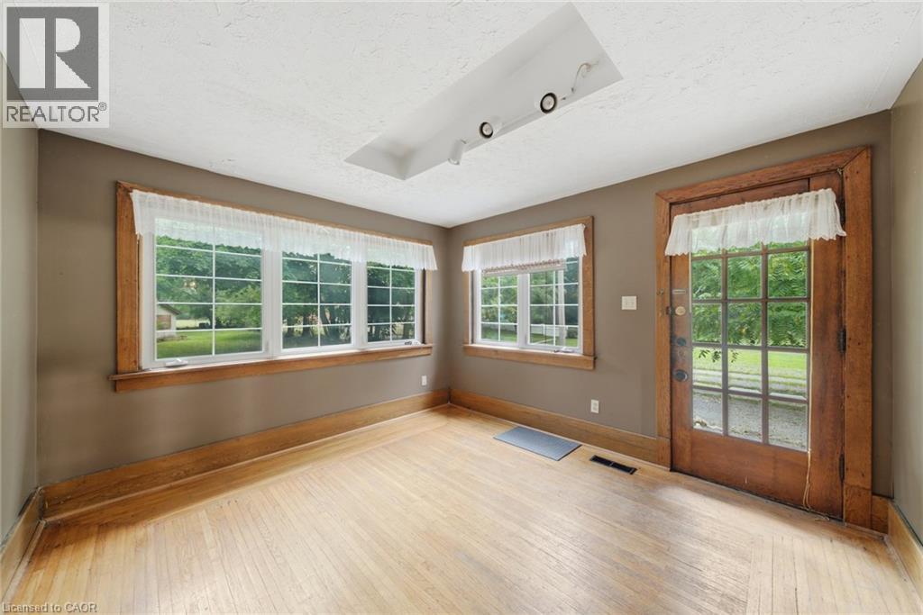 211 Canborough Street Property Photo 15