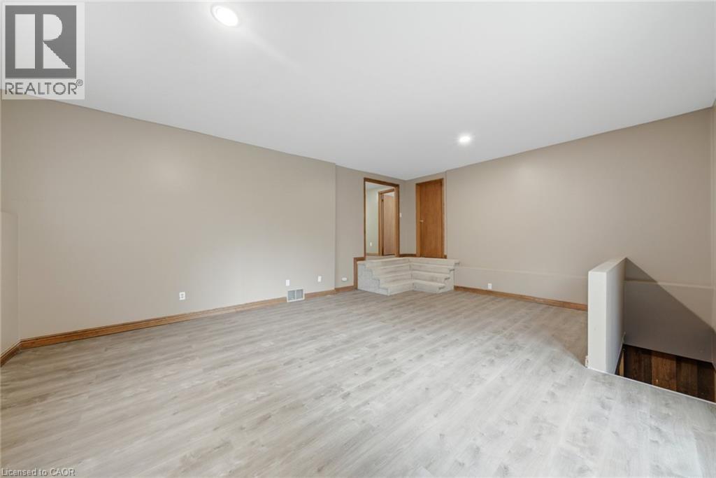 211 Canborough Street Property Photo 19