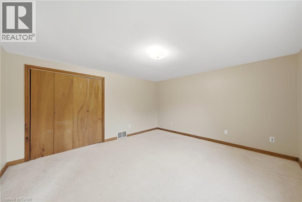 211 Canborough Street Property Photo 22