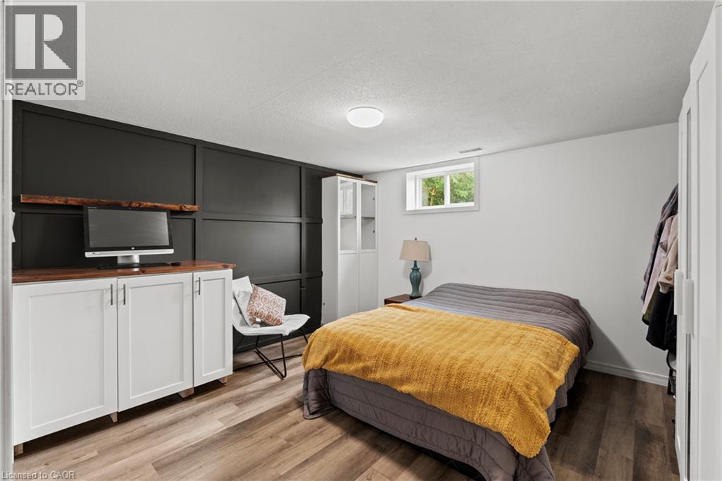 187 Dufferin Street Property Photo 17