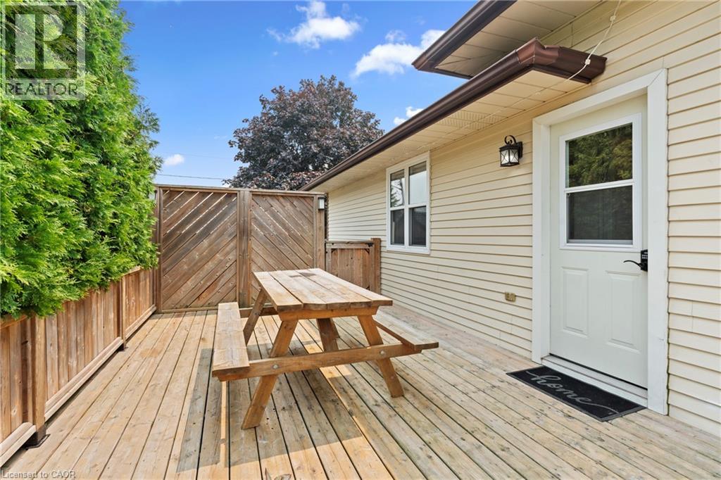 187 Dufferin Street Property Photo 26