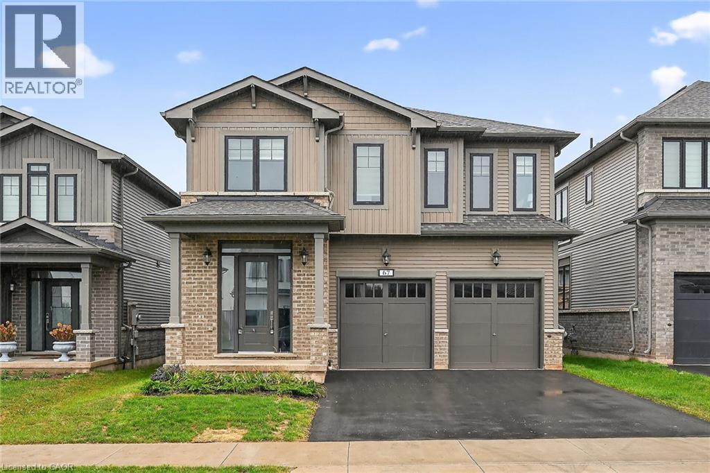 67 Starfire Crescent Property Photo 1