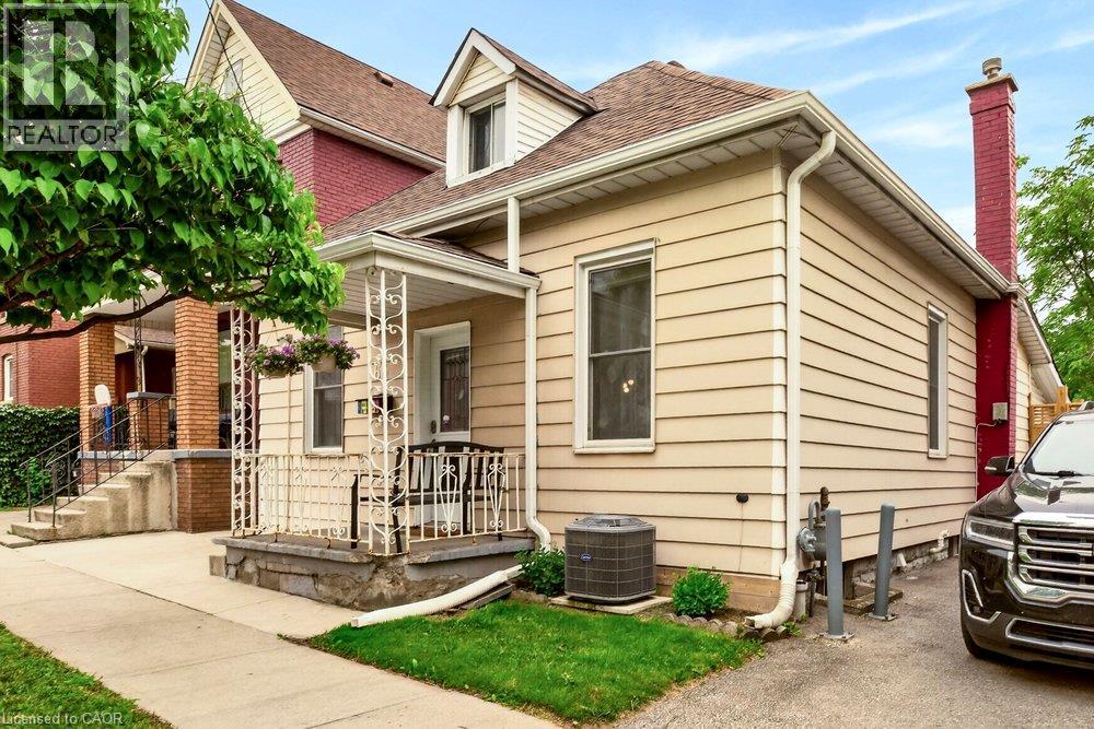 66 Beechwood Avenue Property Photo 3