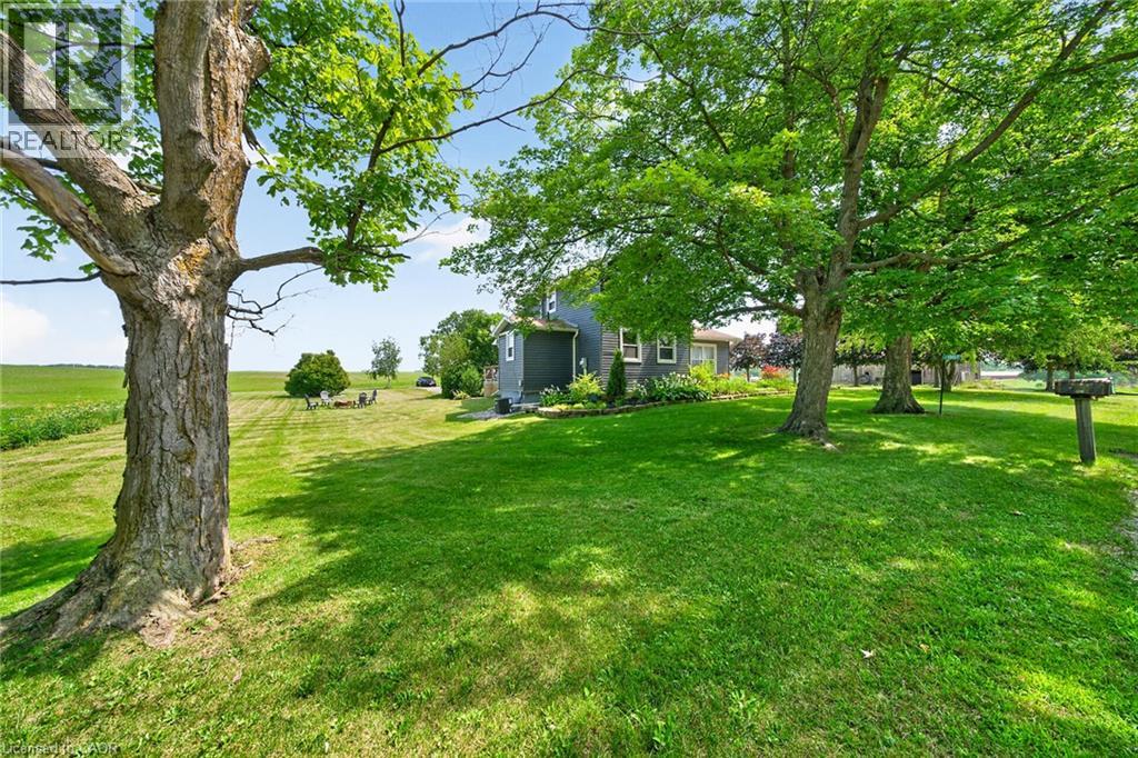 967 4th Line Property Photo 6