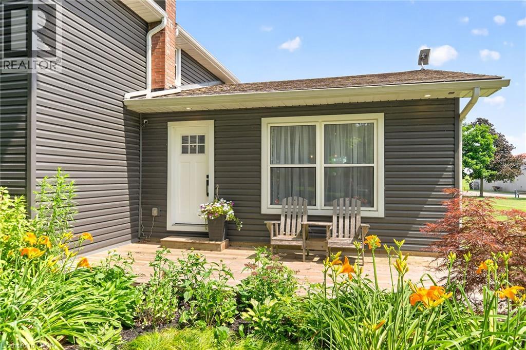 967 4th Line Property Photo 7