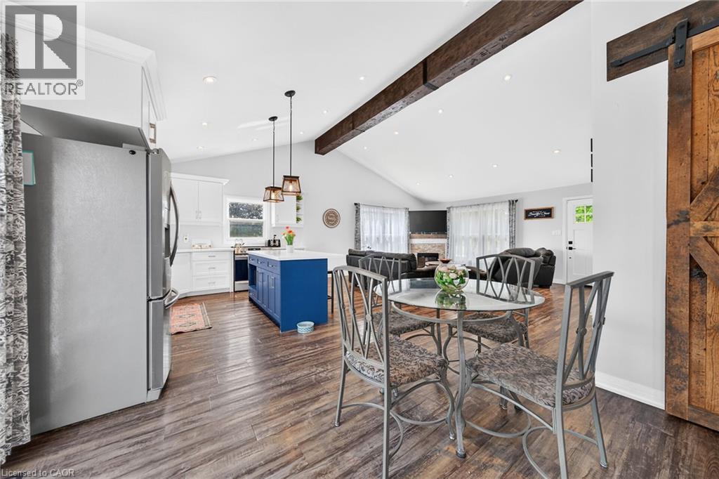 967 4th Line Property Photo 20