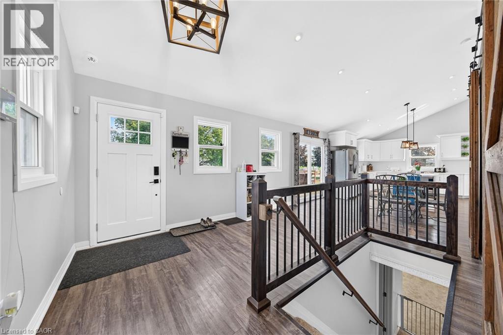 967 4th Line Property Photo 22
