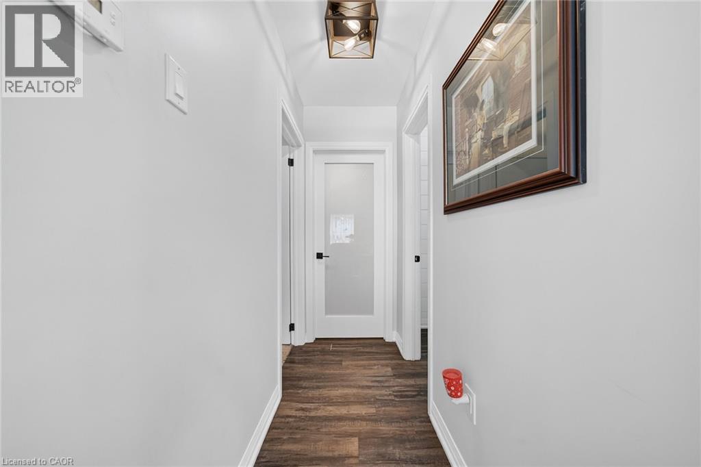967 4th Line Property Photo 23