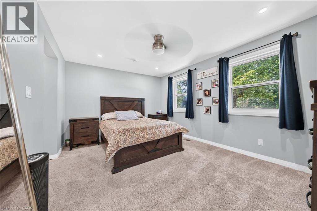 967 4th Line Property Photo 26