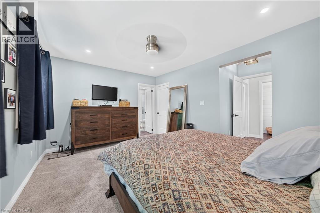 967 4th Line Property Photo 27