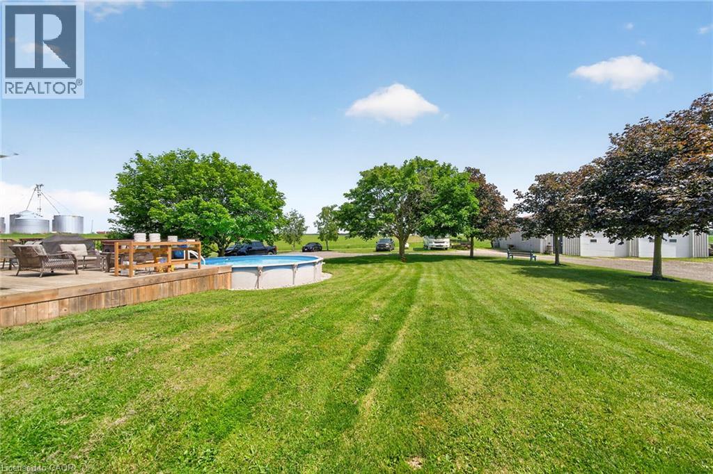 967 4th Line Property Photo 43