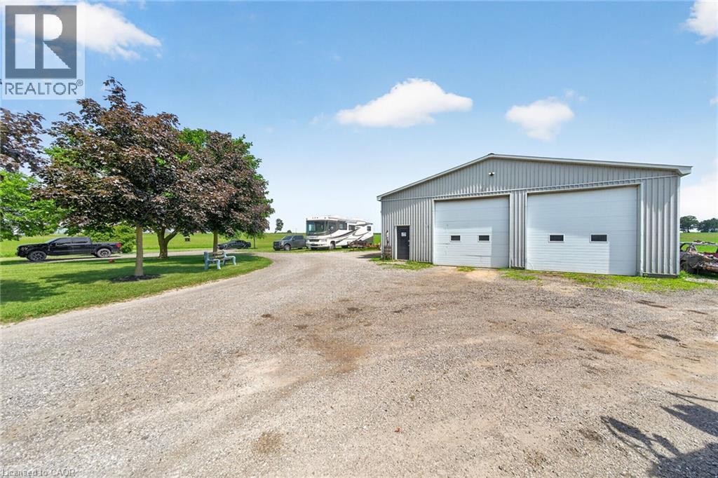 967 4th Line Property Photo 50