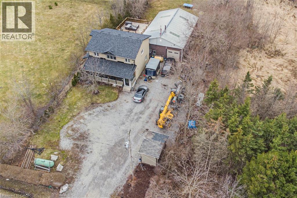 443 Eleventh Road E Property Photo 5