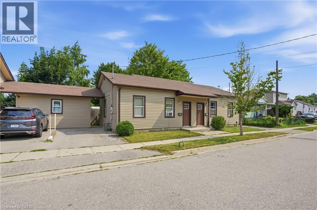102 (a-c) Sarah Street Property Photo 4