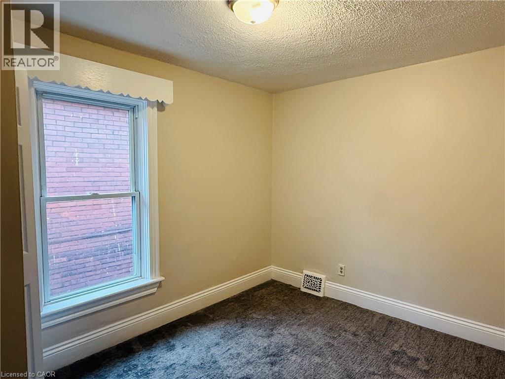 24 Somerset Avenue Property Photo 19