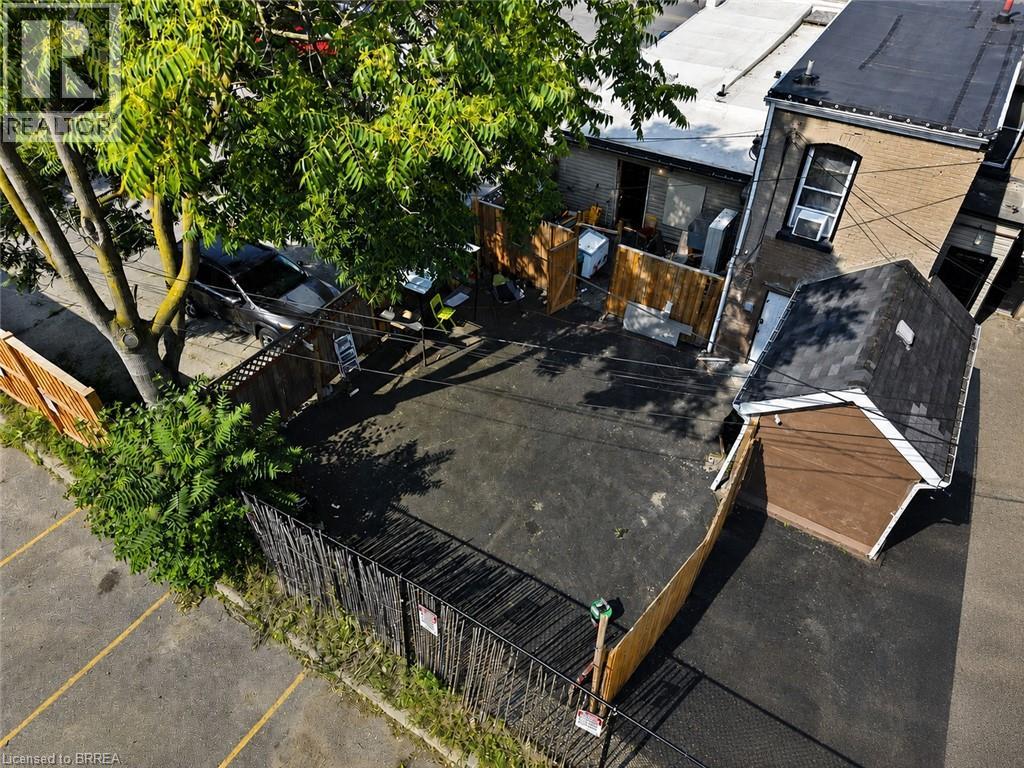 31 King Street Property Photo 17