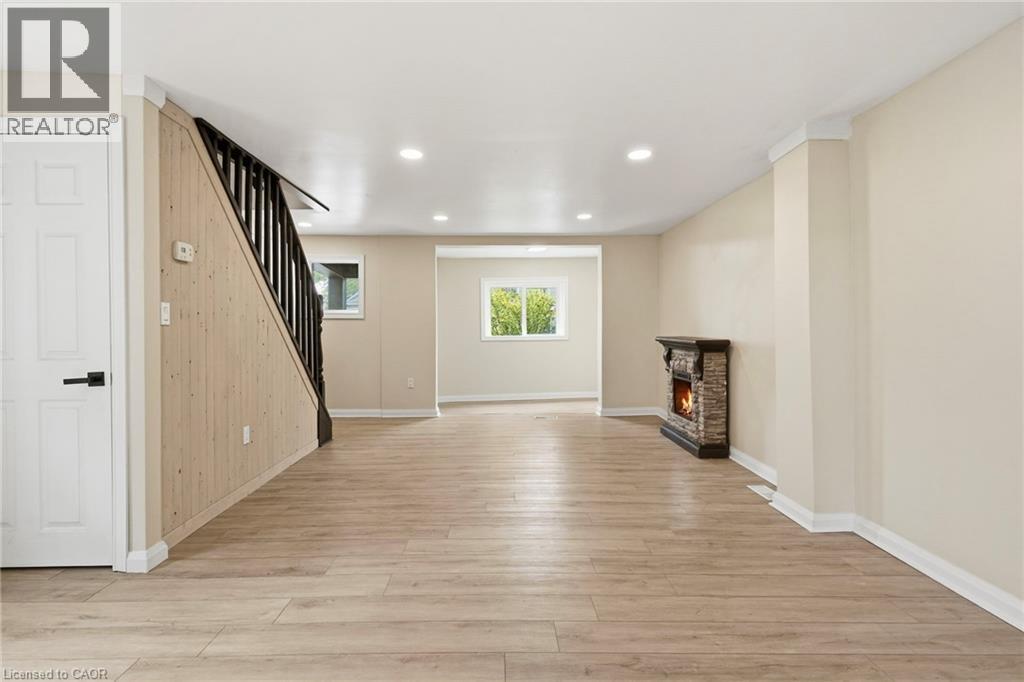 26 State Street Property Photo 9