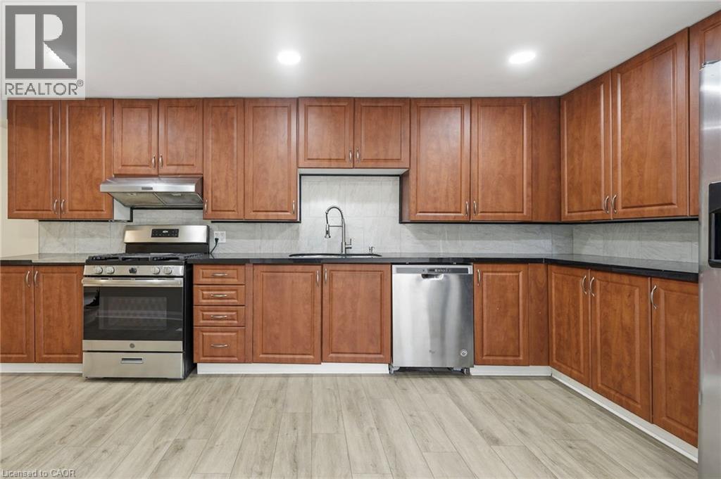 26 State Street Property Photo 11