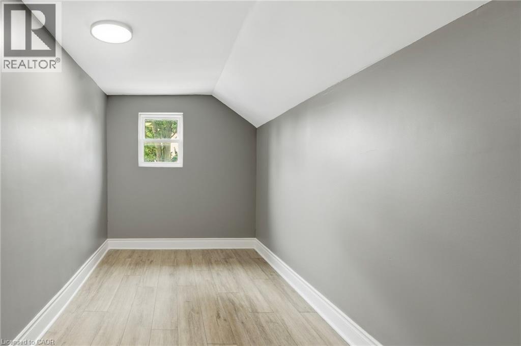 26 State Street Property Photo 17