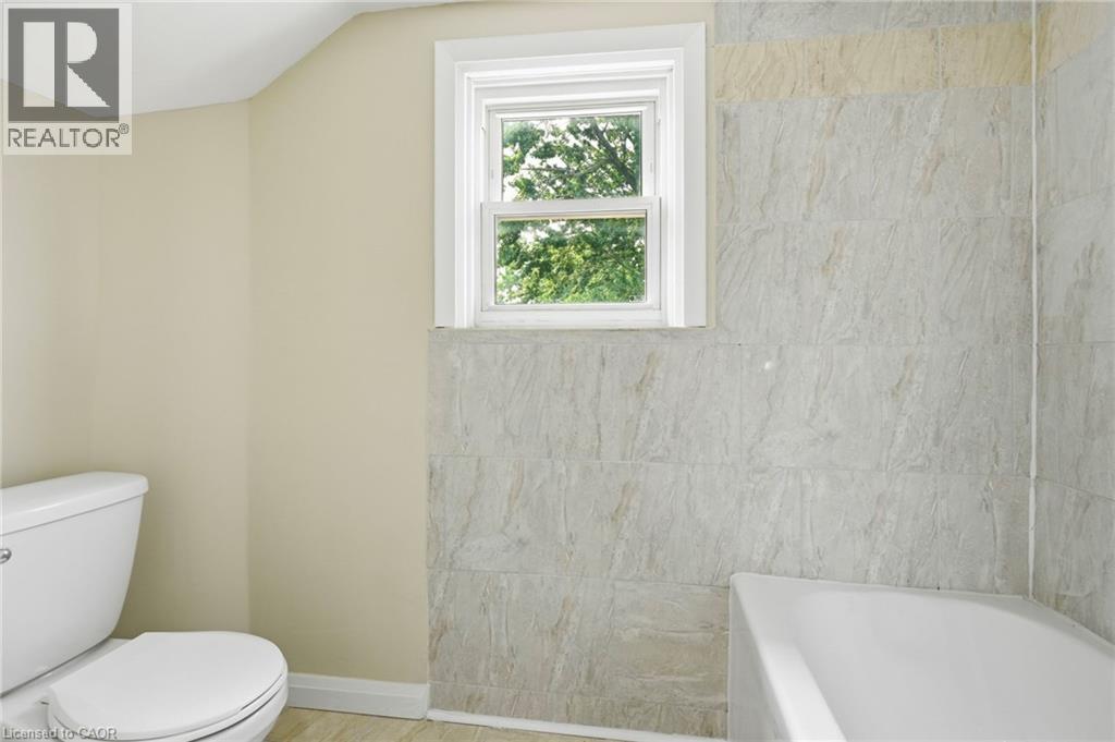 26 State Street Property Photo 20