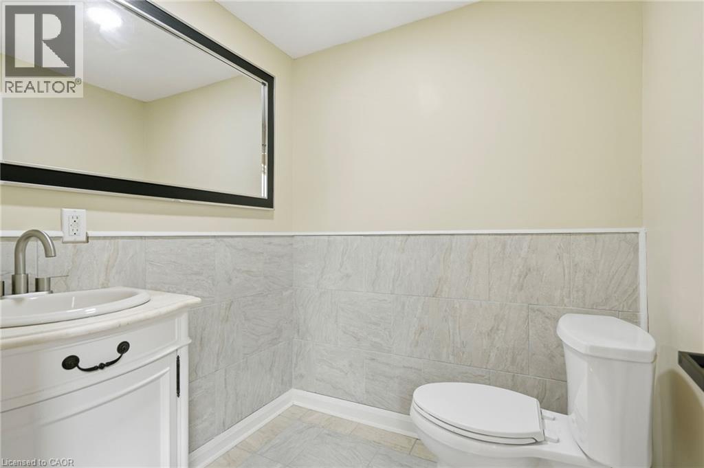 26 State Street Property Photo 21