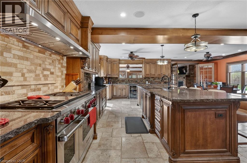 4354 Mountainview Road Property Photo 7