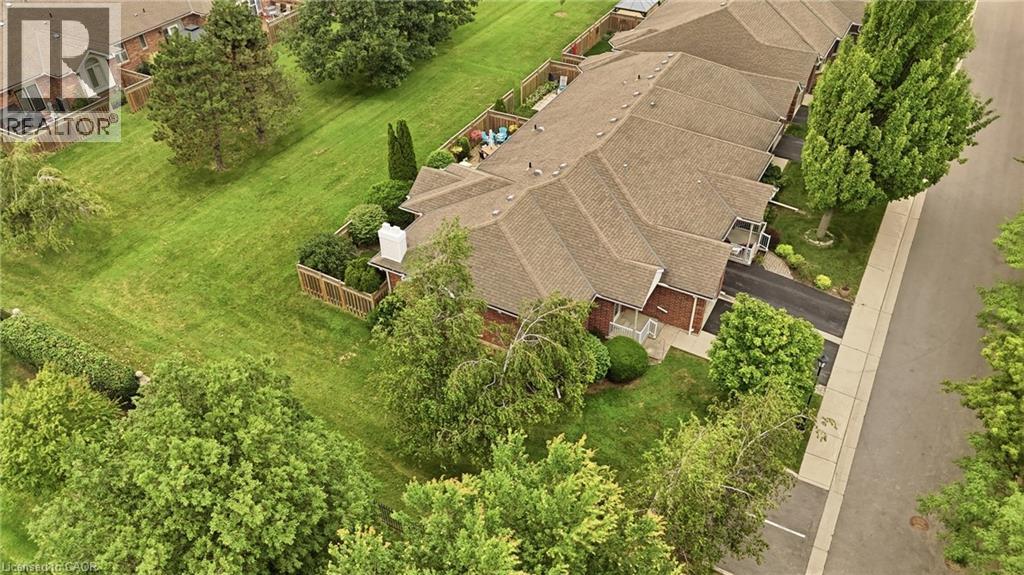 98 Sunibel Drive E Property Photo 8