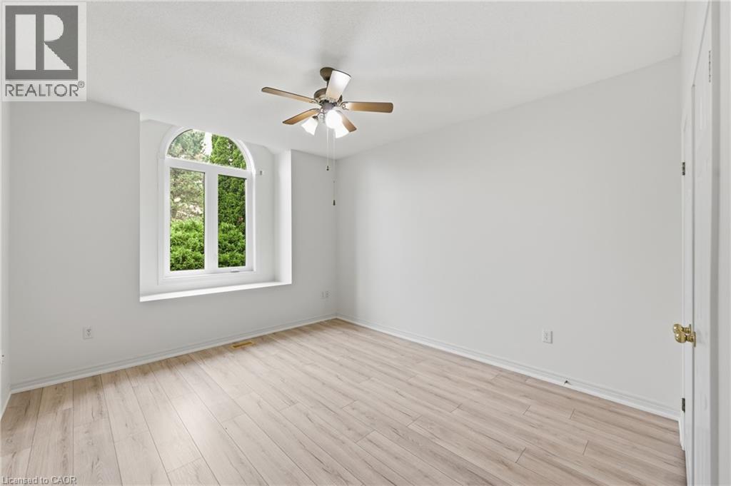 98 Sunibel Drive E Property Photo 28