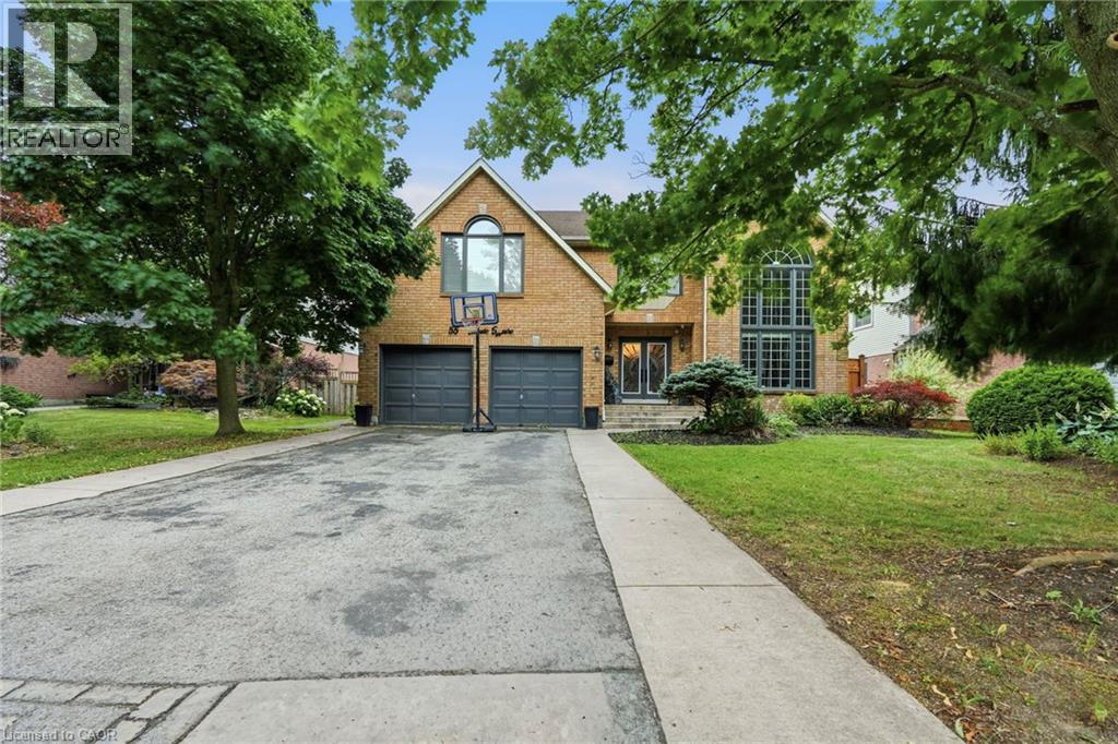 55 Woodside Square Property Photo 3