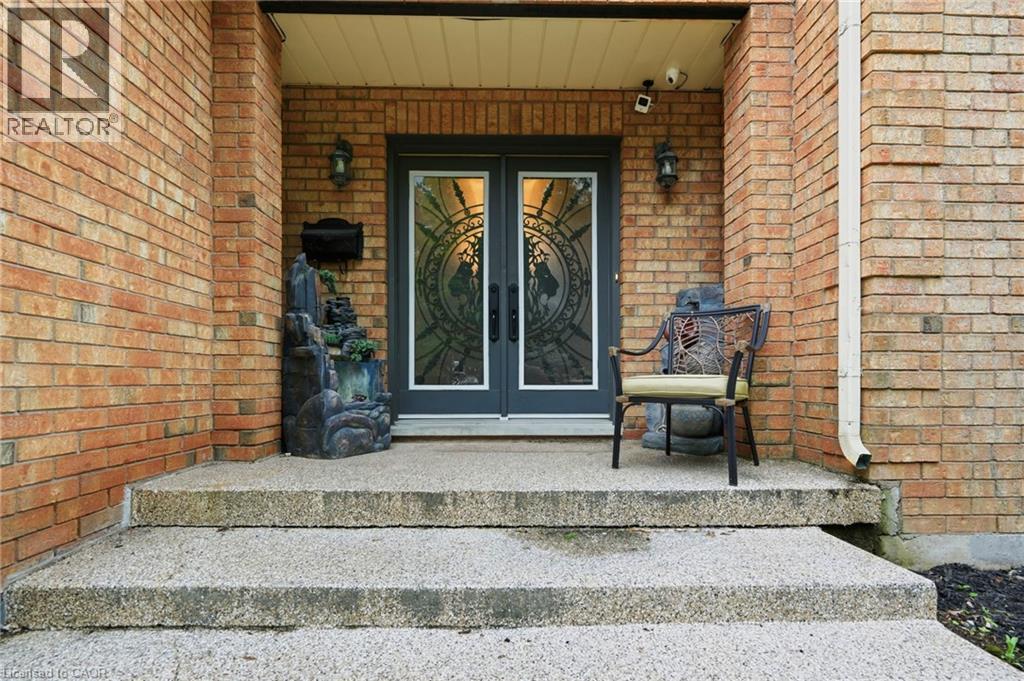 55 Woodside Square Property Photo 5